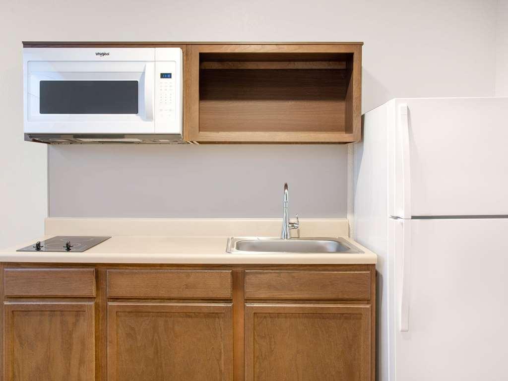 Extended Stay America Select Suites - Charlotte - Northlake Room photo