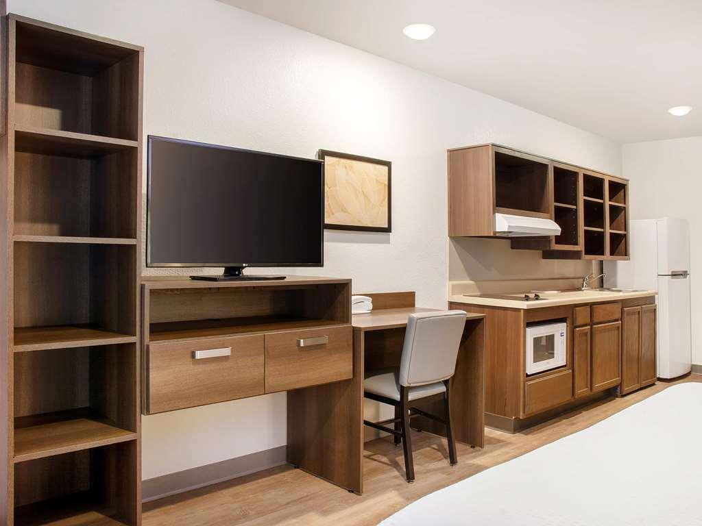 Extended Stay America Select Suites - Charlotte - Northlake Room photo